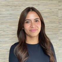 Zoë Bastiaans, Customer Service Representative